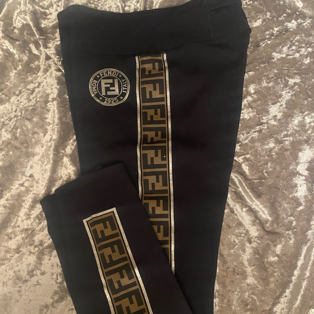 Leggings Fendi size 4 Italian size 40